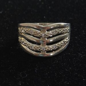 Sterling Silver 925 Ring with craved stones